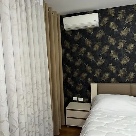 Zoo Luxury Tirana
